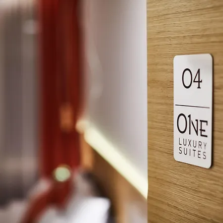 وان لاكشري سويتس 4* بلغراد