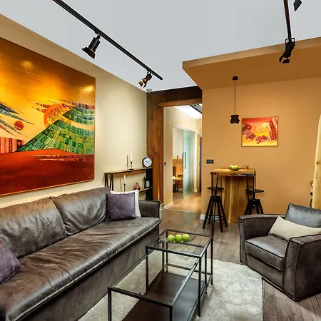 وان لاكشري سويتس 4* بلغراد