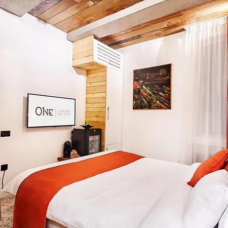 One Luxury Guest house