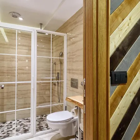 One Luxury Guest house 4*