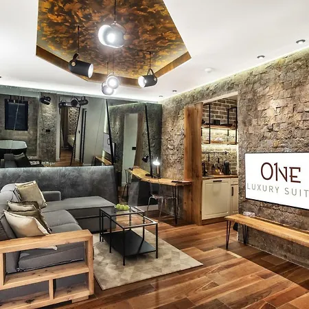 One Luxury 4*