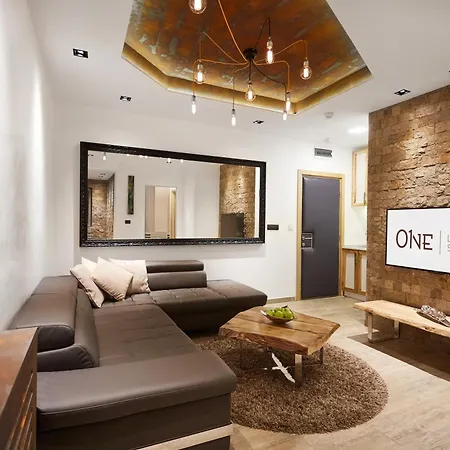 بيت ضيافة وان لاكشري سويتس