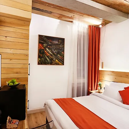 Guest house One Luxury 4*