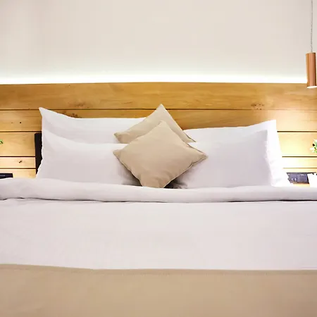 One Luxury 4*