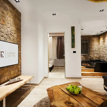 One Luxury Guest house