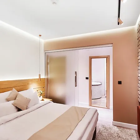 بيت ضيافة وان لاكشري سويتس 4*