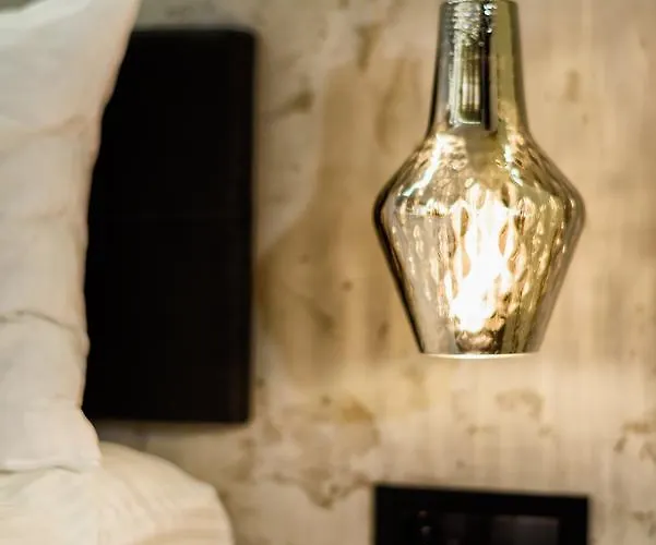 One Luxury Pensión 4*